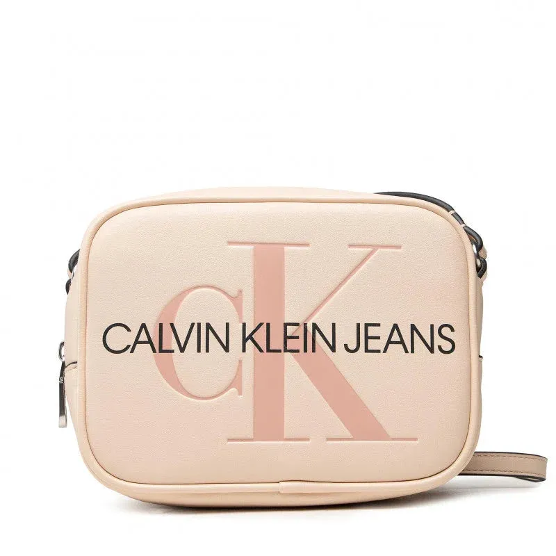 Calvin Klein Jeans Sculpted Camera Bag