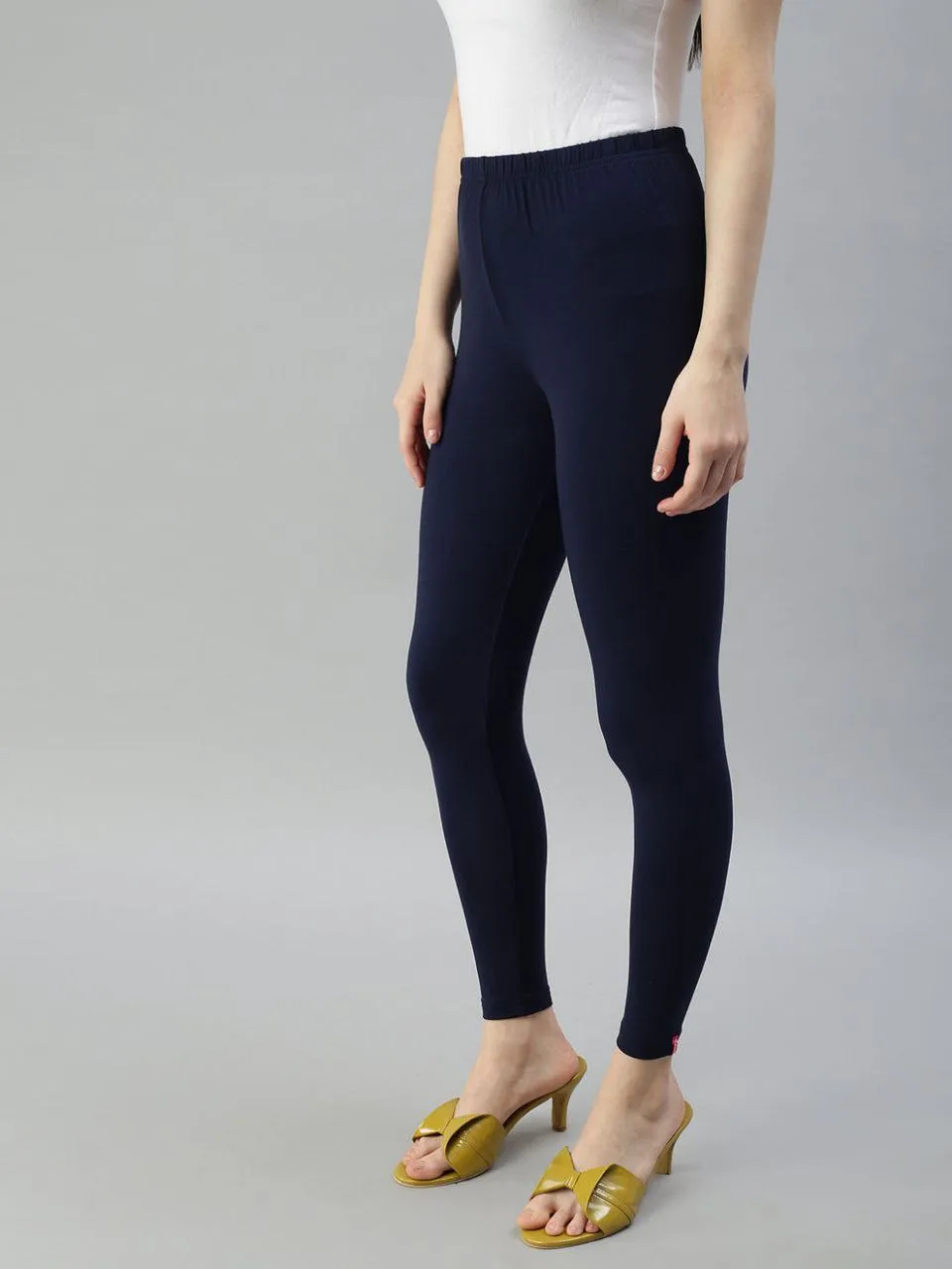 Charming Navy Blue Colored Stretchable Cotton Fabric Leggings For Women