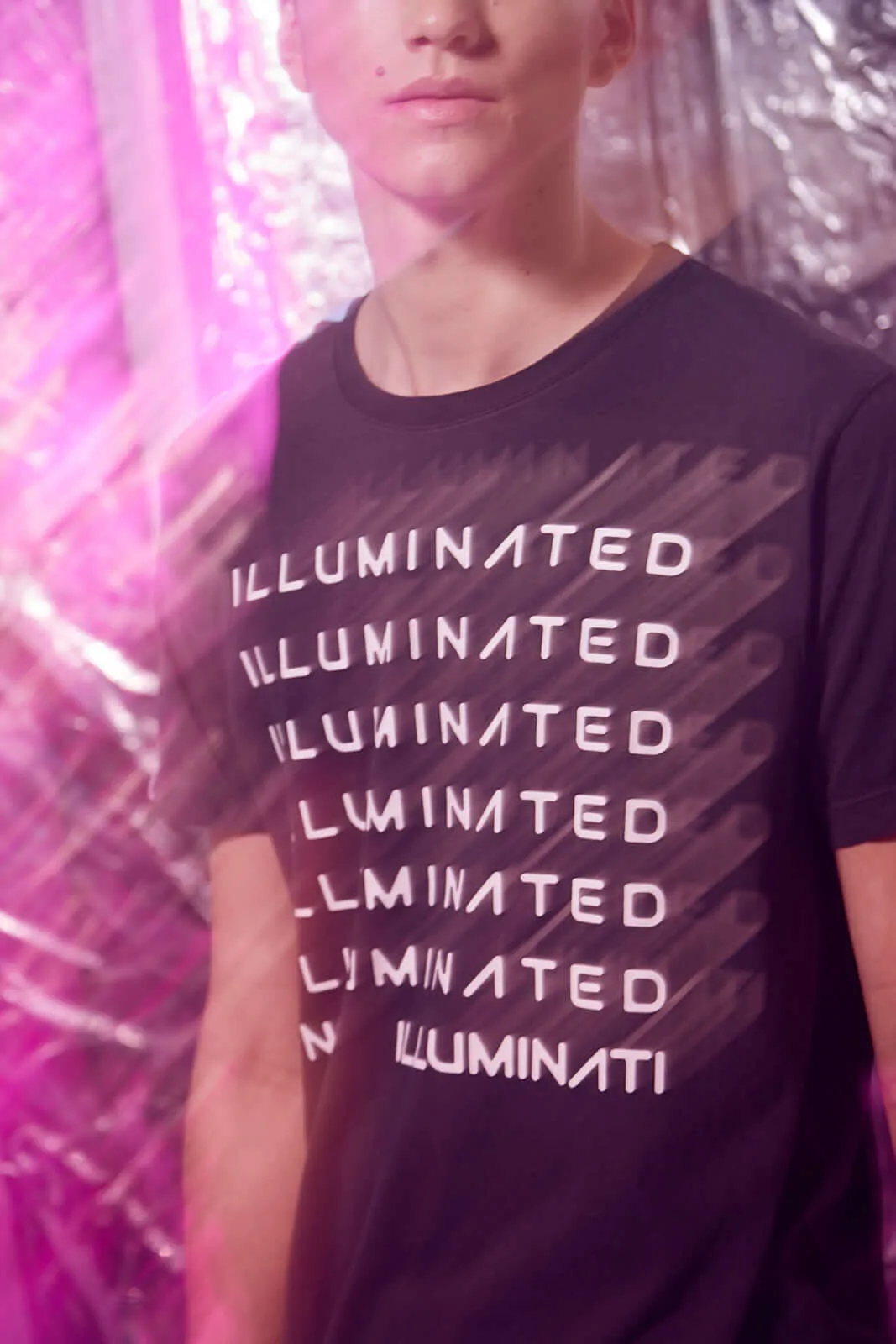 Illuminated Tee in Space Glow