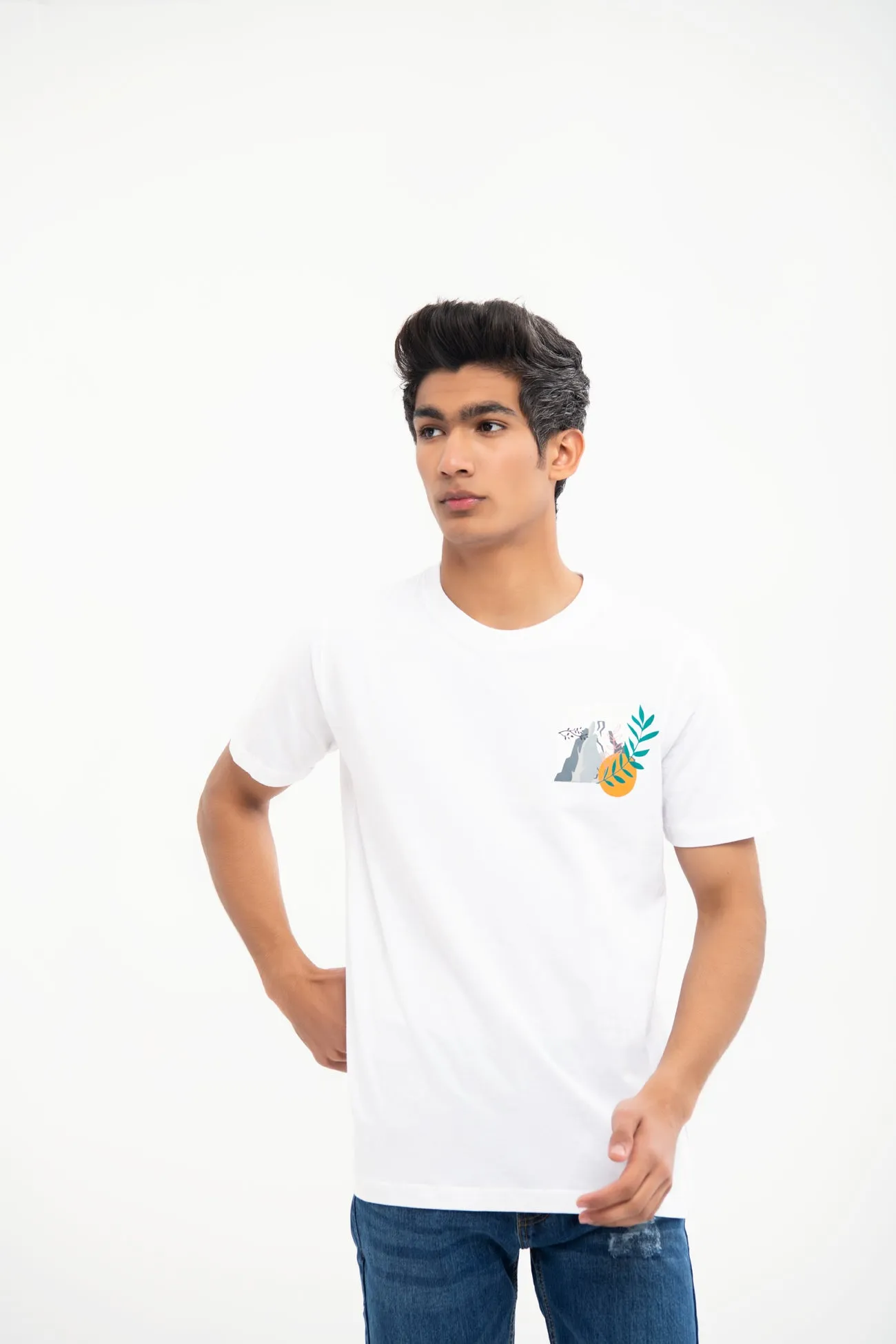 REGULAR FIT PRINTED T-SHIRT